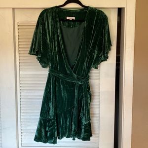 BB Dakota Dress Size M